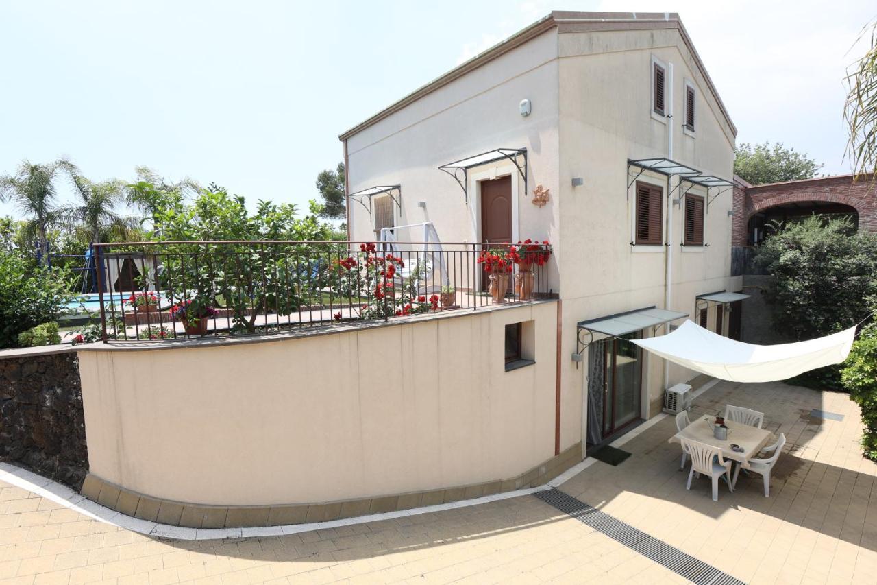 Villa Casa Delle Foglie San Giovanni La Punta Exterior foto